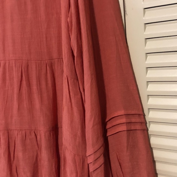 Zac & Rachel NWT Long Sleeve V-neck Top In Size Large. Color is Apricot Brandy. - Picture 5 of 13